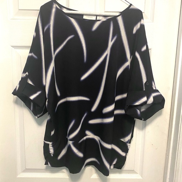 Chico's Tops - Chico’s Navy and White Women's Dolman Sleeve Top Sz 2/L